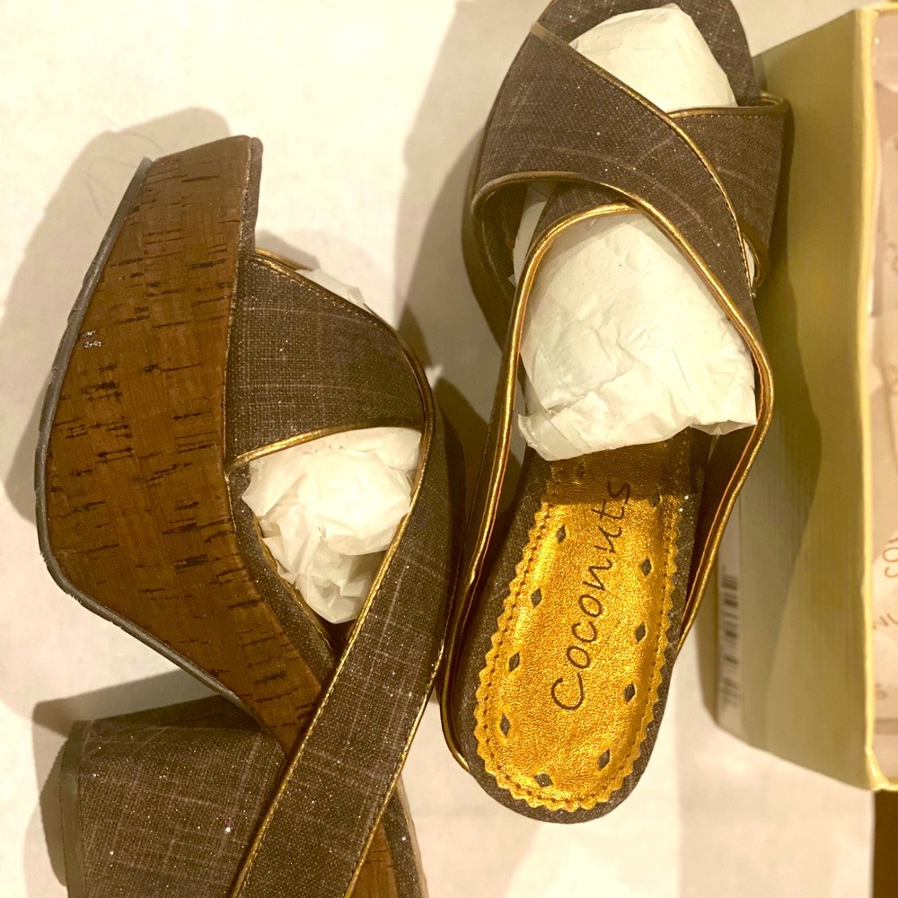 Mattise coconuts brown platform New in box 📦 ❤️